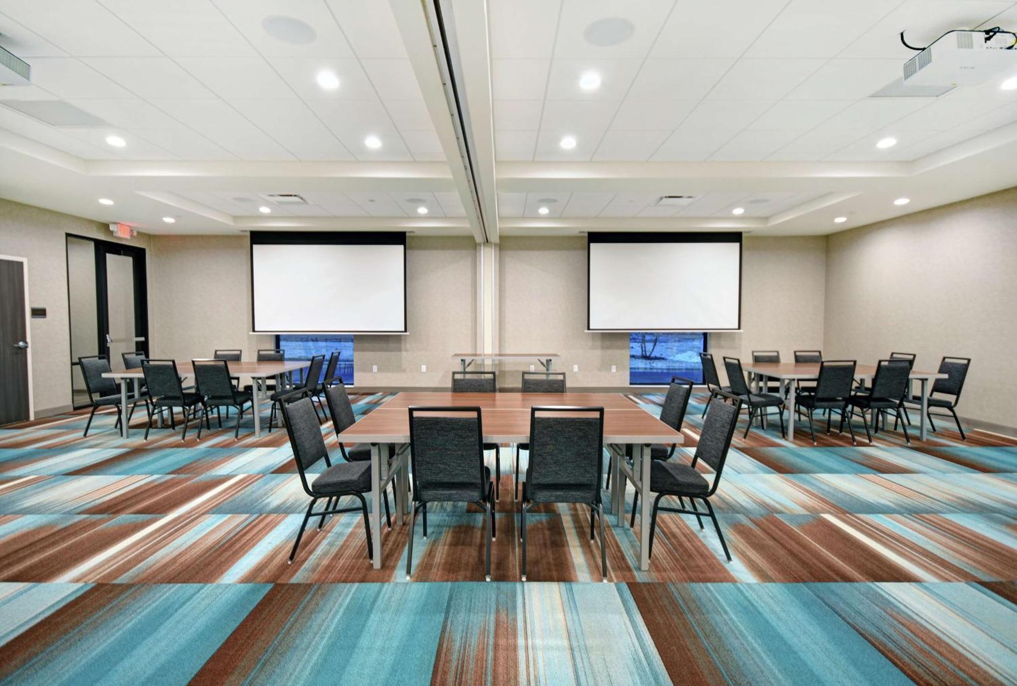 Home2 Suites By Hilton בלויט מראה חיצוני תמונה