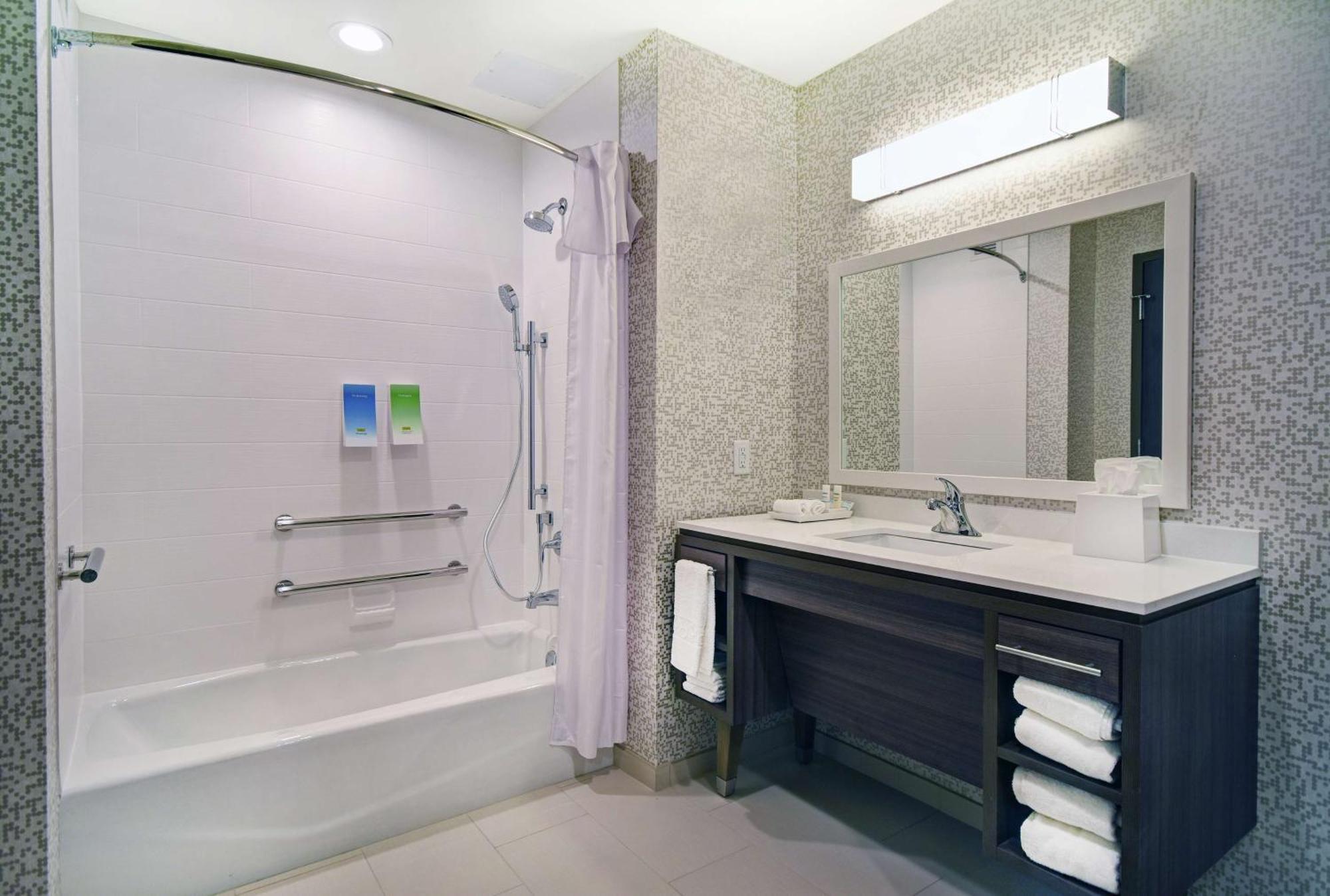 Home2 Suites By Hilton בלויט מראה חיצוני תמונה
