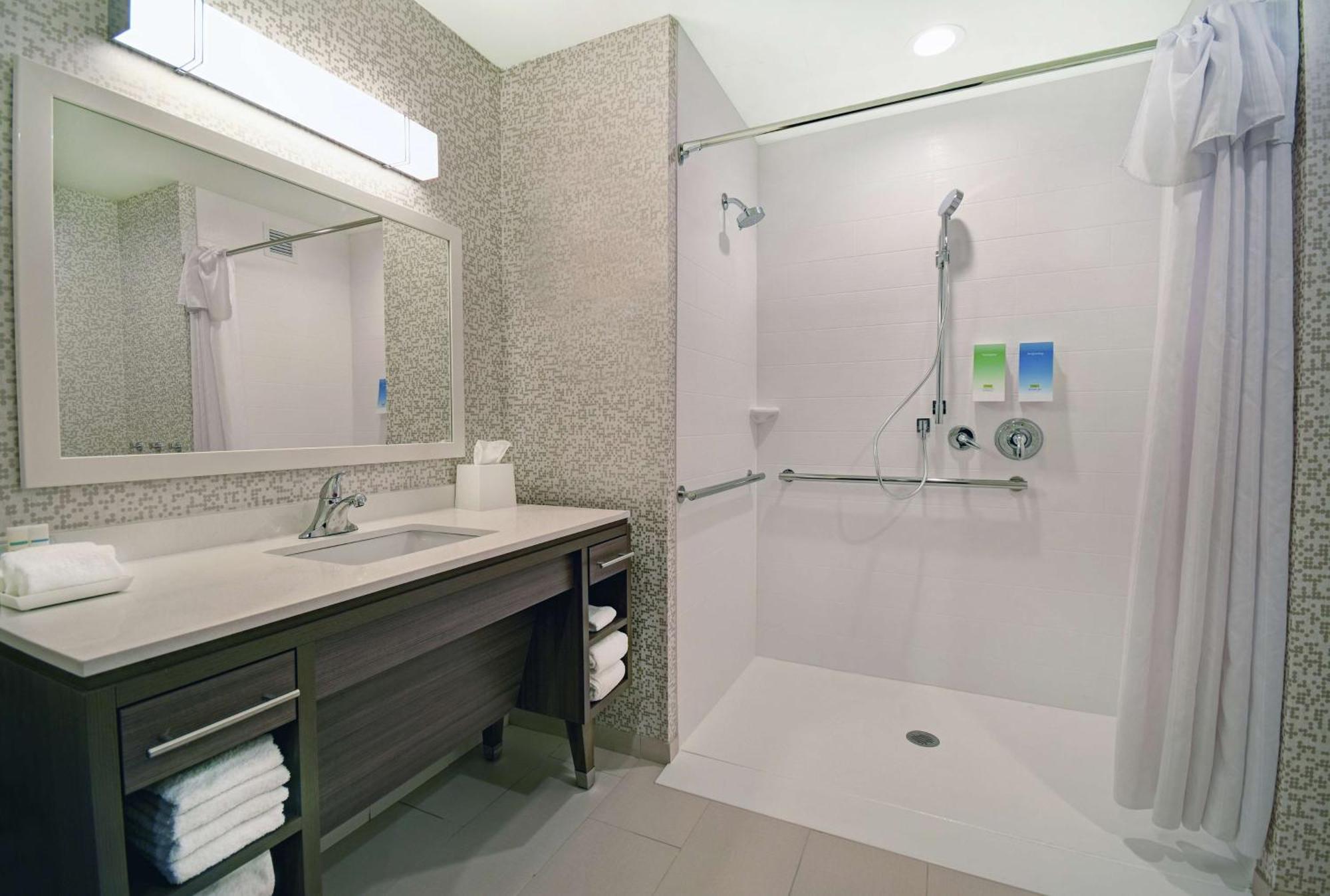 Home2 Suites By Hilton בלויט מראה חיצוני תמונה